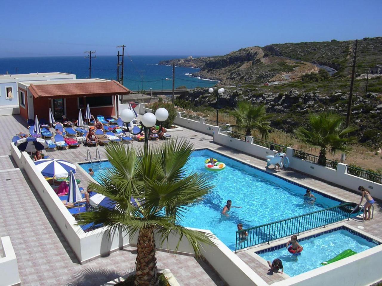 Camari Garden Hotel Apartments Gerani  Exterior photo